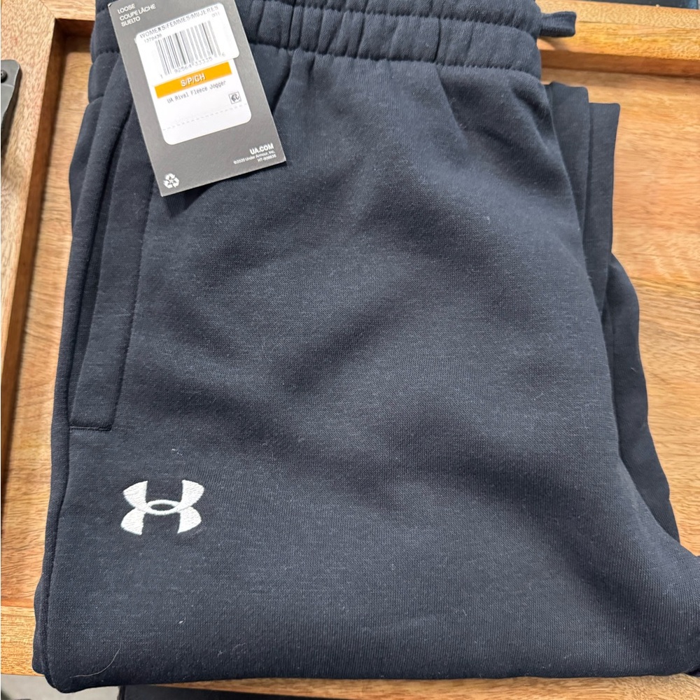 Women’s under armor fleece jogger